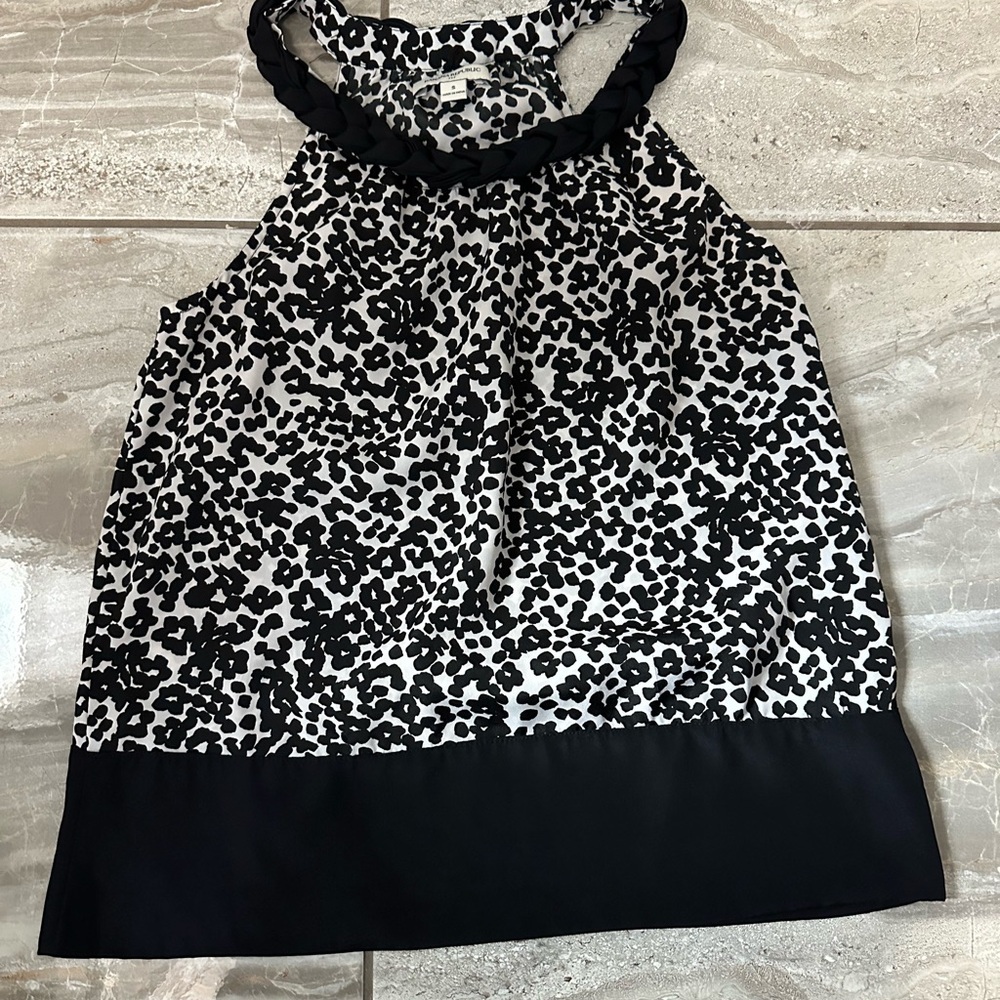 Banana Republic Black and White